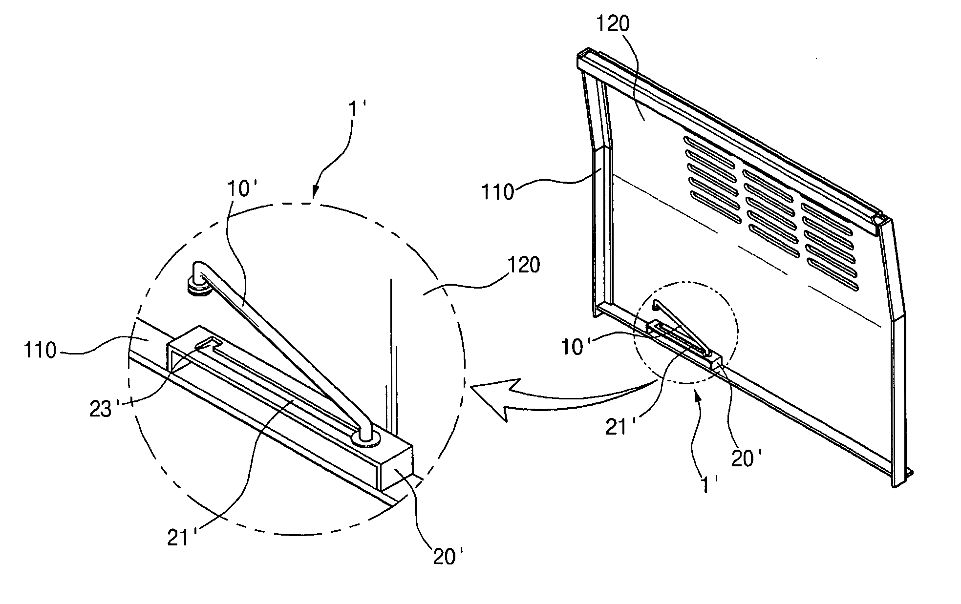 Opening angle regulating device of side door for heavy equipment