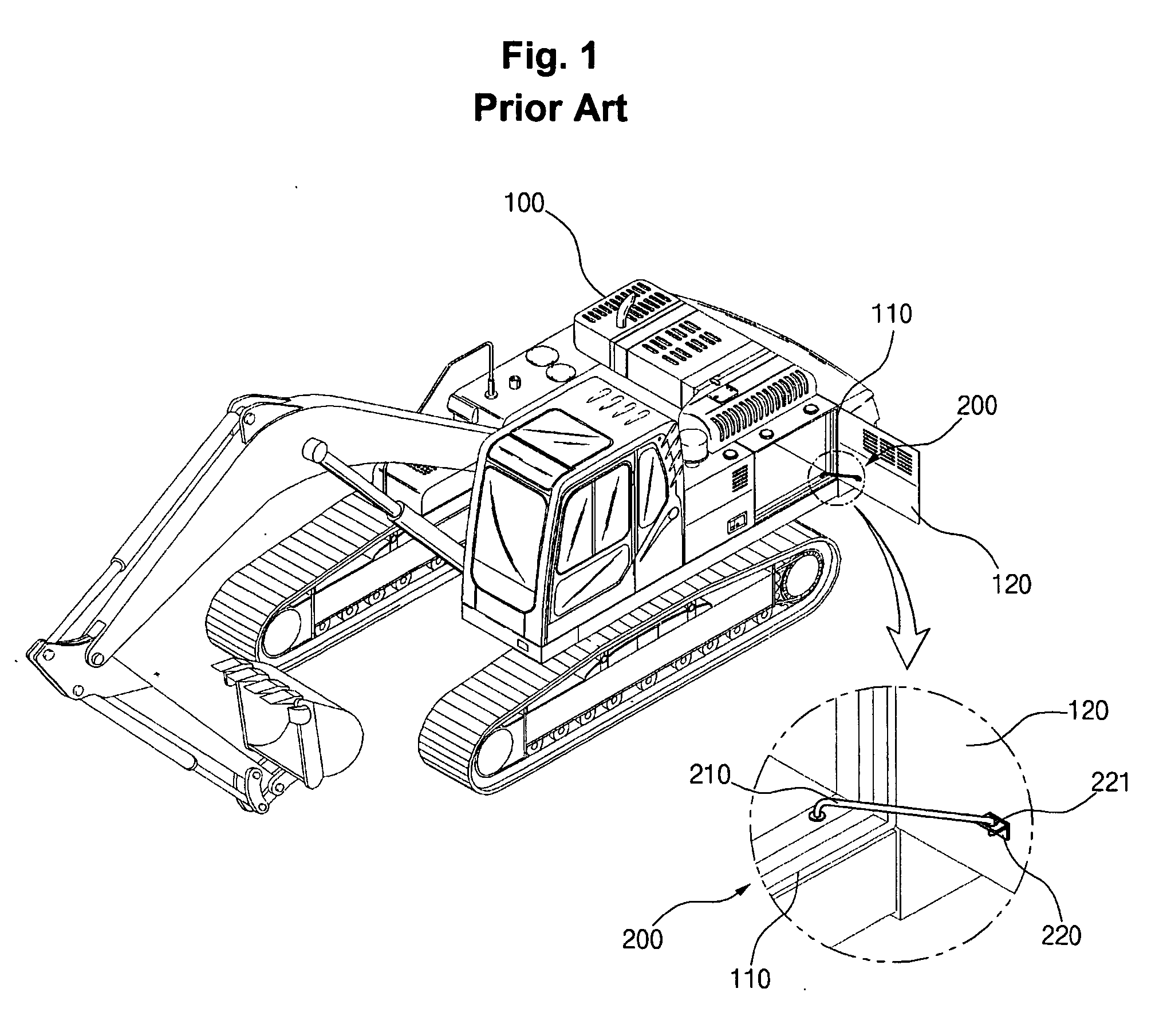Opening angle regulating device of side door for heavy equipment