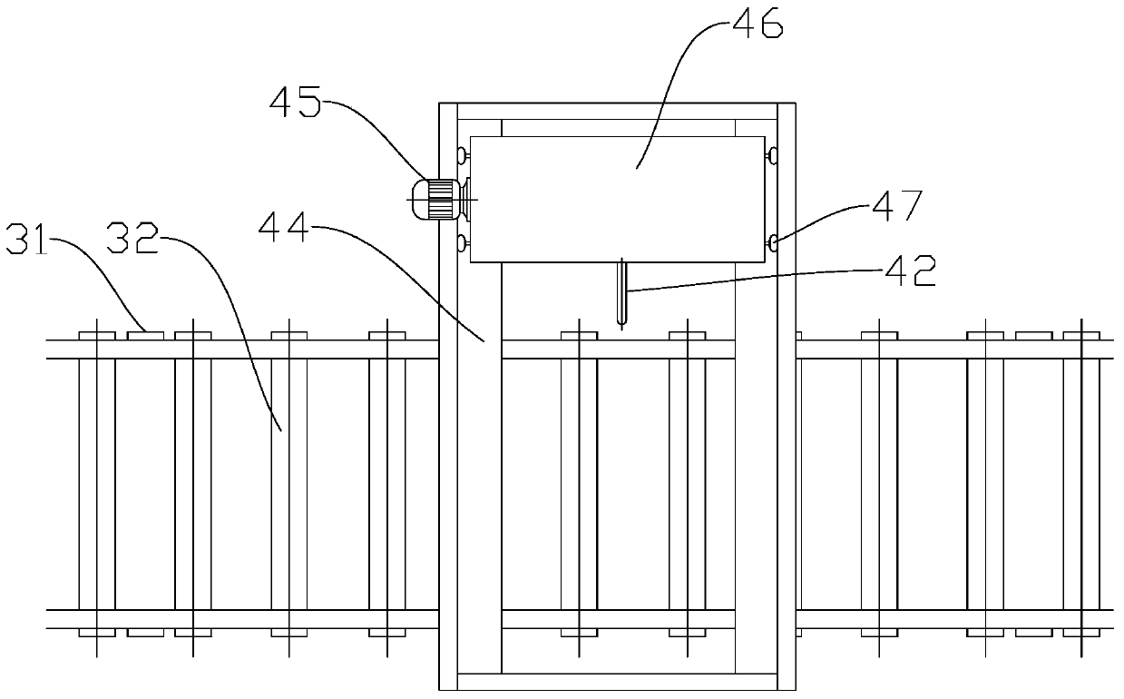 A top-mounted mobile feeding box-type workpiece shot blasting cleaning device