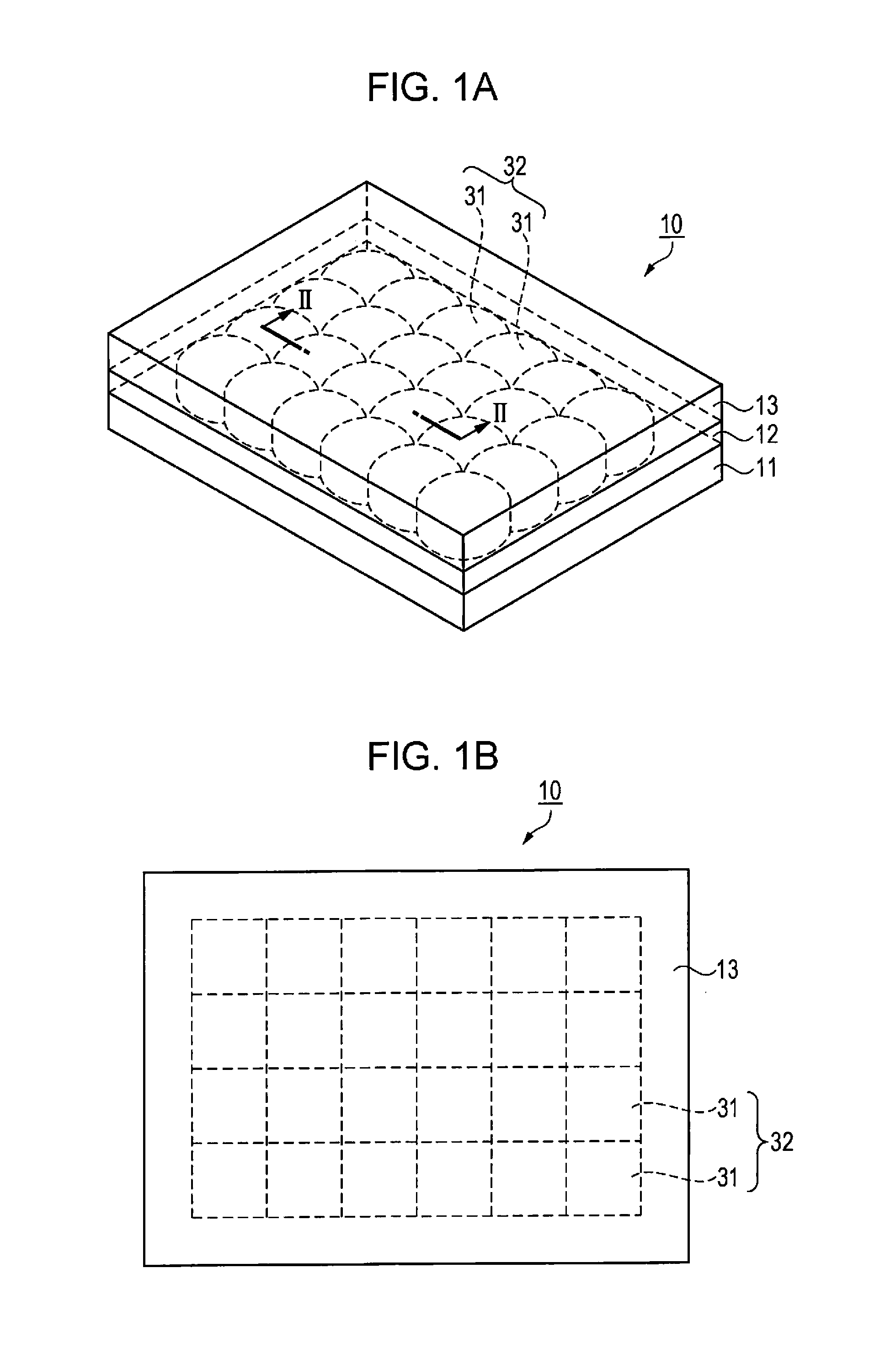 Microlens array substrate, electrooptical device including microlens array substrate, projection type display apparatus, and manufacturing method of microlens array substrate