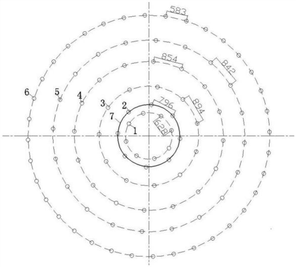 A closed free face cutting blasting method for improving blasting efficiency