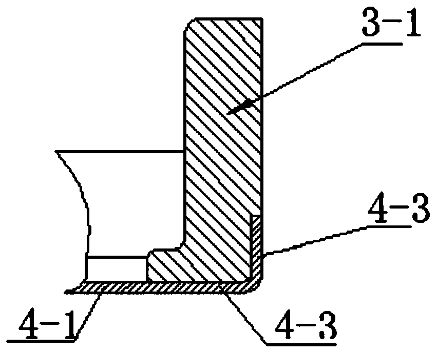 A high-strength spliced ​​converter valve shield