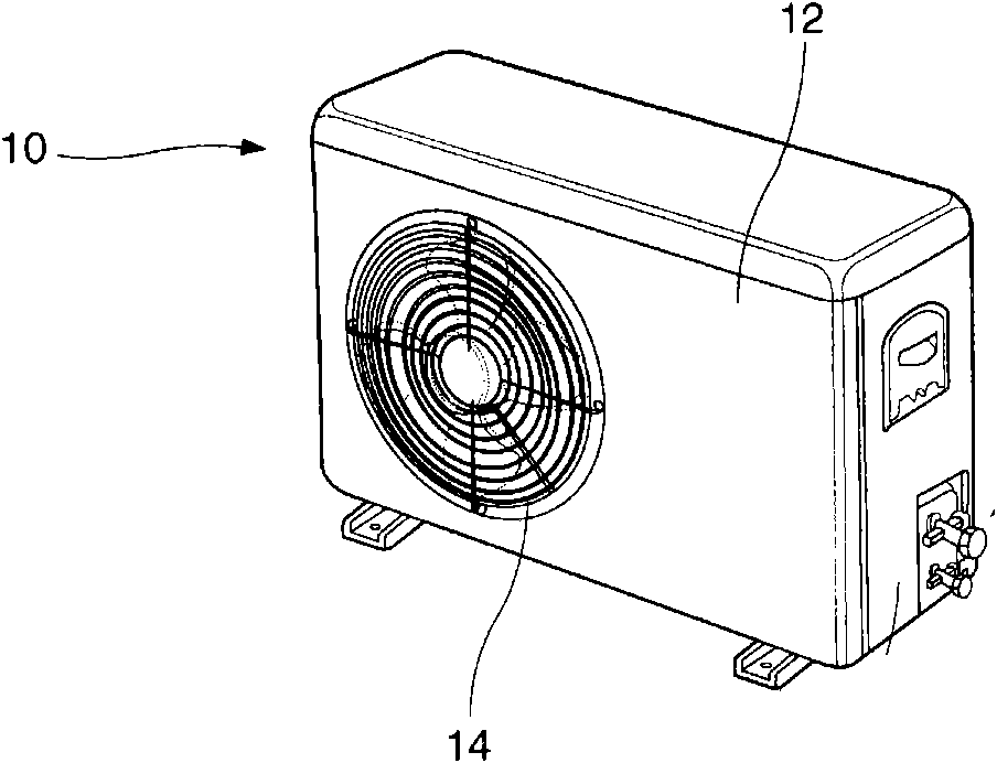 Four-way valve defrosting backing up method of air conditioner without shutting down