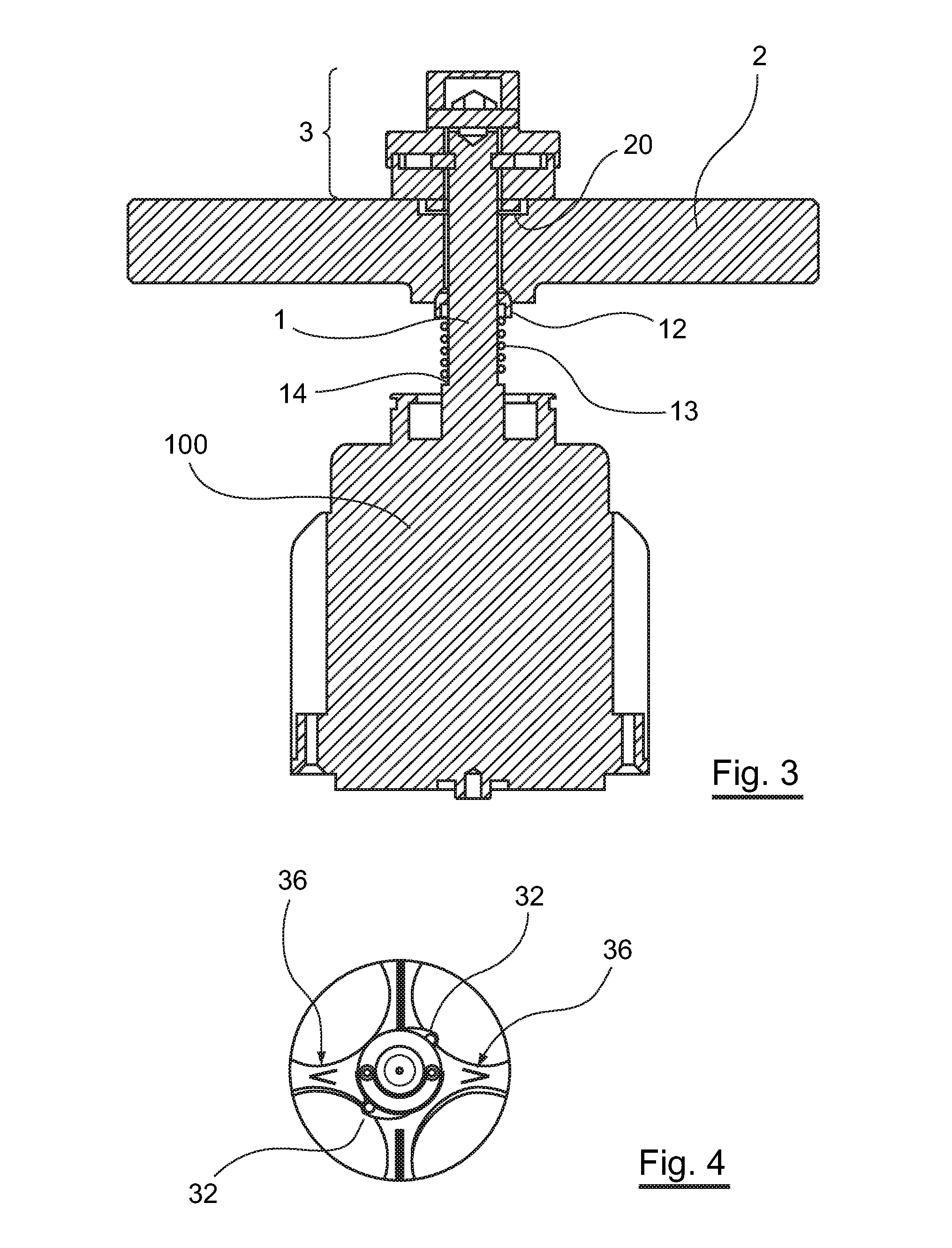 Centrifuge comprising visual and/or tactile indicator for indicating the accurate mounting of the rotor on the drive shaft, and corresponding rotor