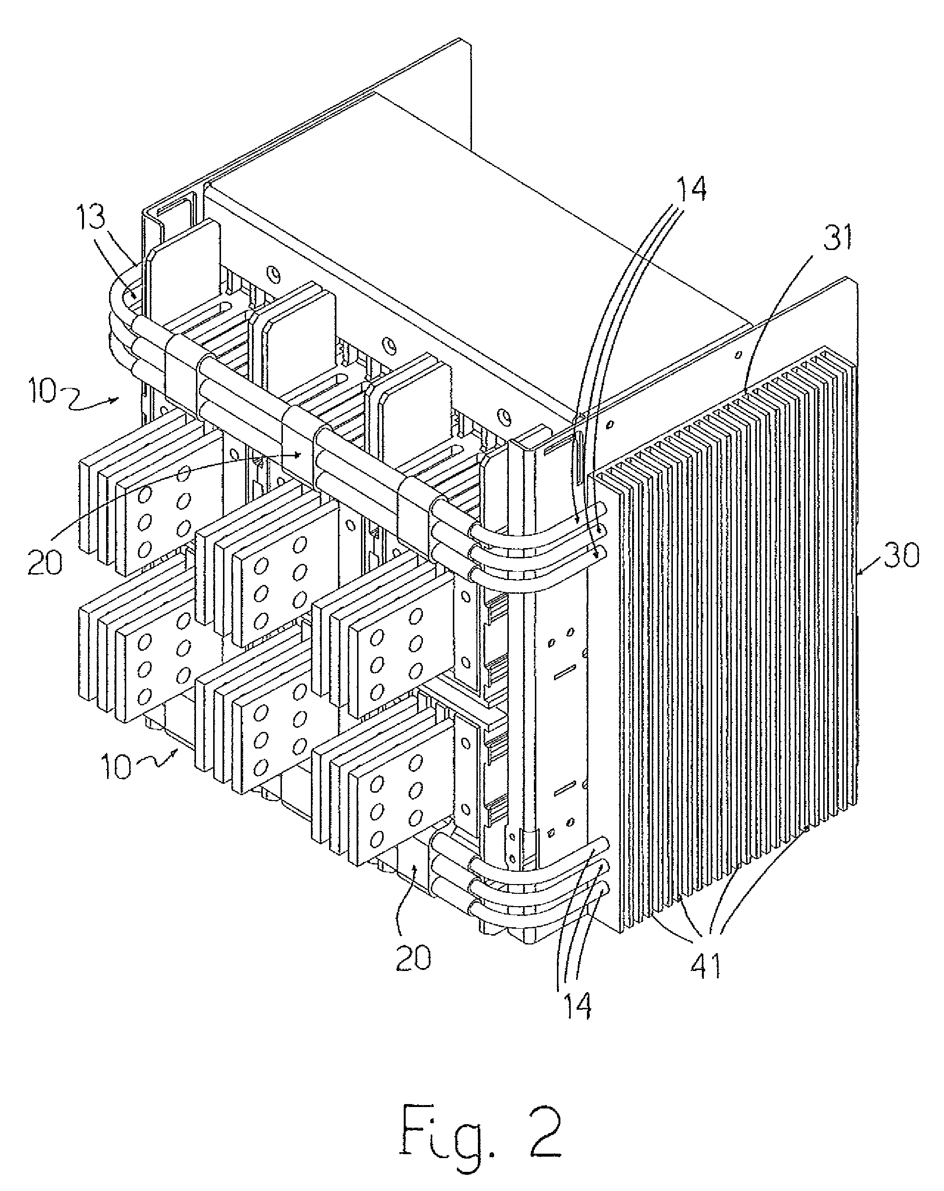 Cooling device for a circuit breaker and circuit breaker comprising such device