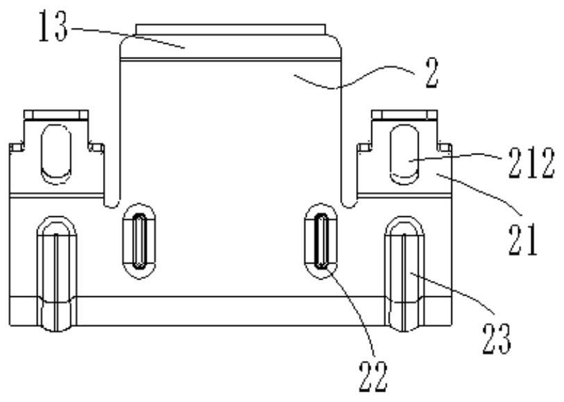 Connecting piece, sealing connector and waterproof wire duct