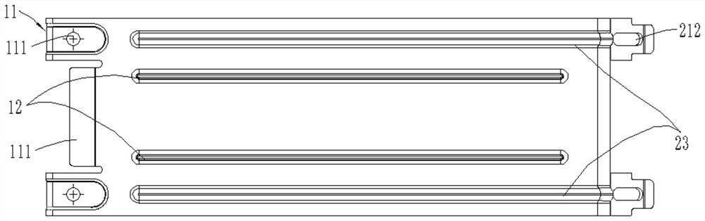 Connecting piece, sealing connector and waterproof wire duct