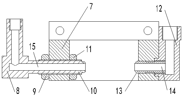 Spinneret measuring pump mounting device