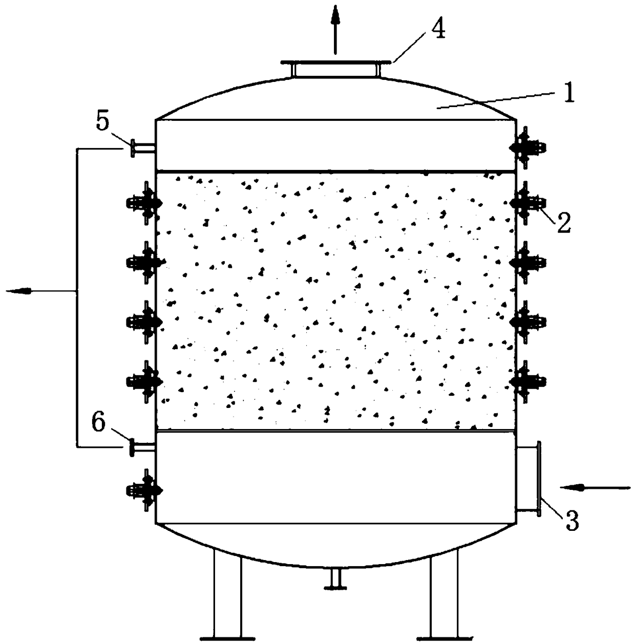 Microwave heating adsorption and desorption tank and application thereof in environmental protection field of VOCs