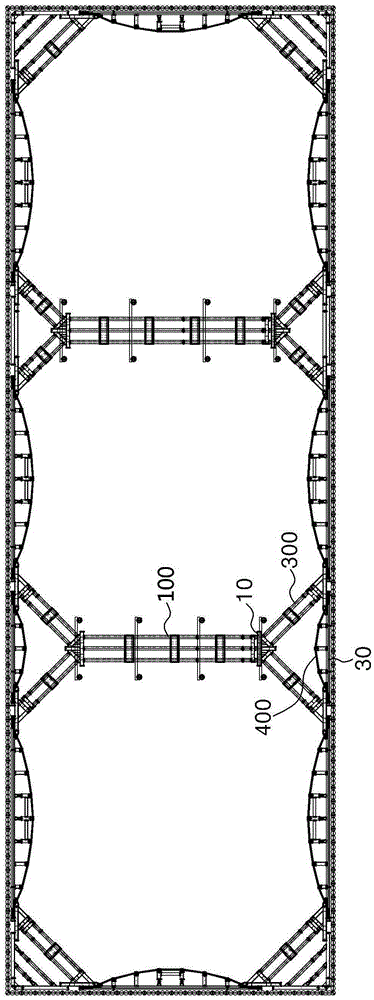 Strut connection structure for constructing temporary earth retaining structure