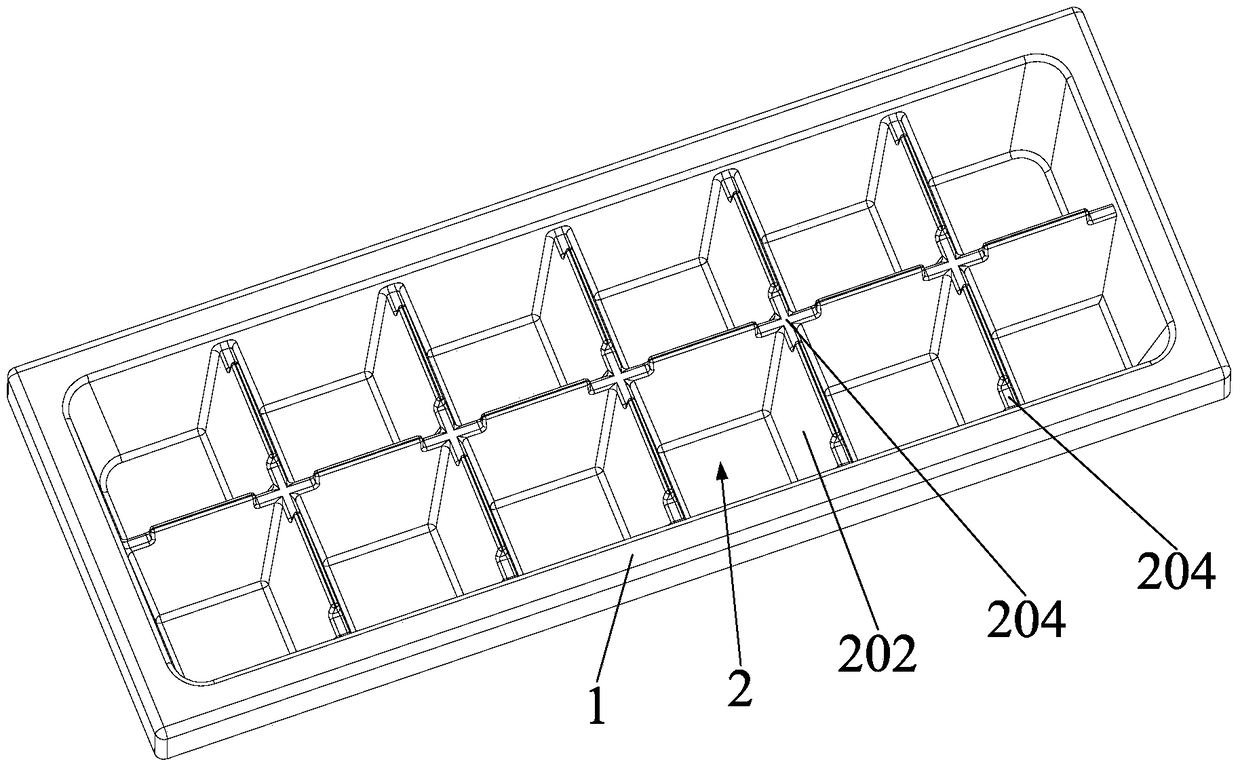 Ice tray and its refrigerator