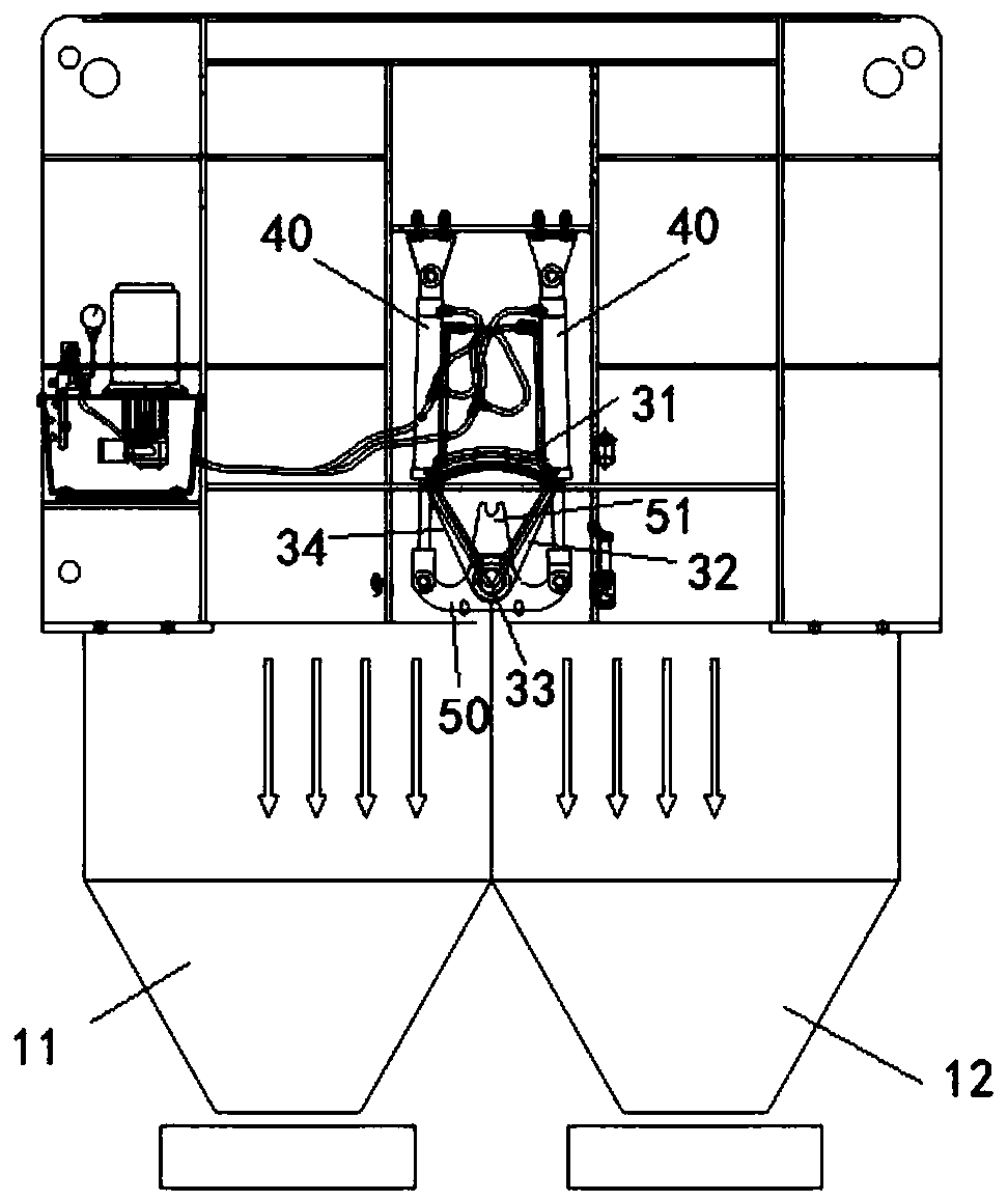 Double-horizontal-shaft concrete stirrer with unloading door being opened towards two sides