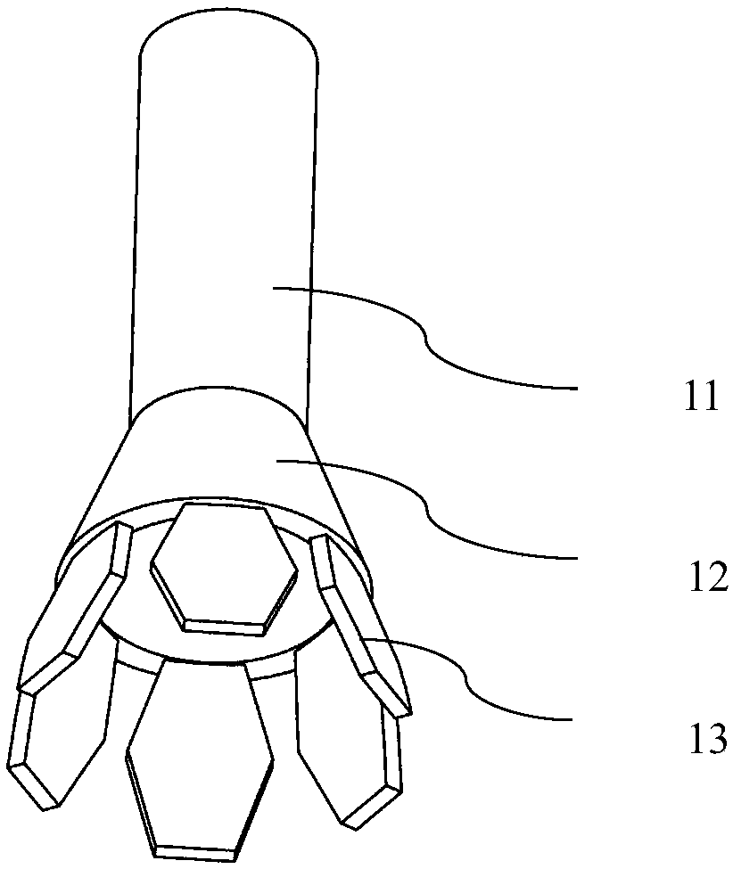 Horn-shaped electrospinning nozzle with differential polygon blades at top