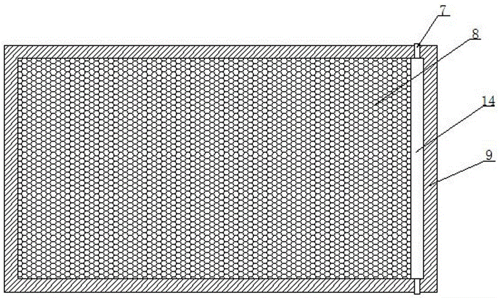 Household bean sprout production device