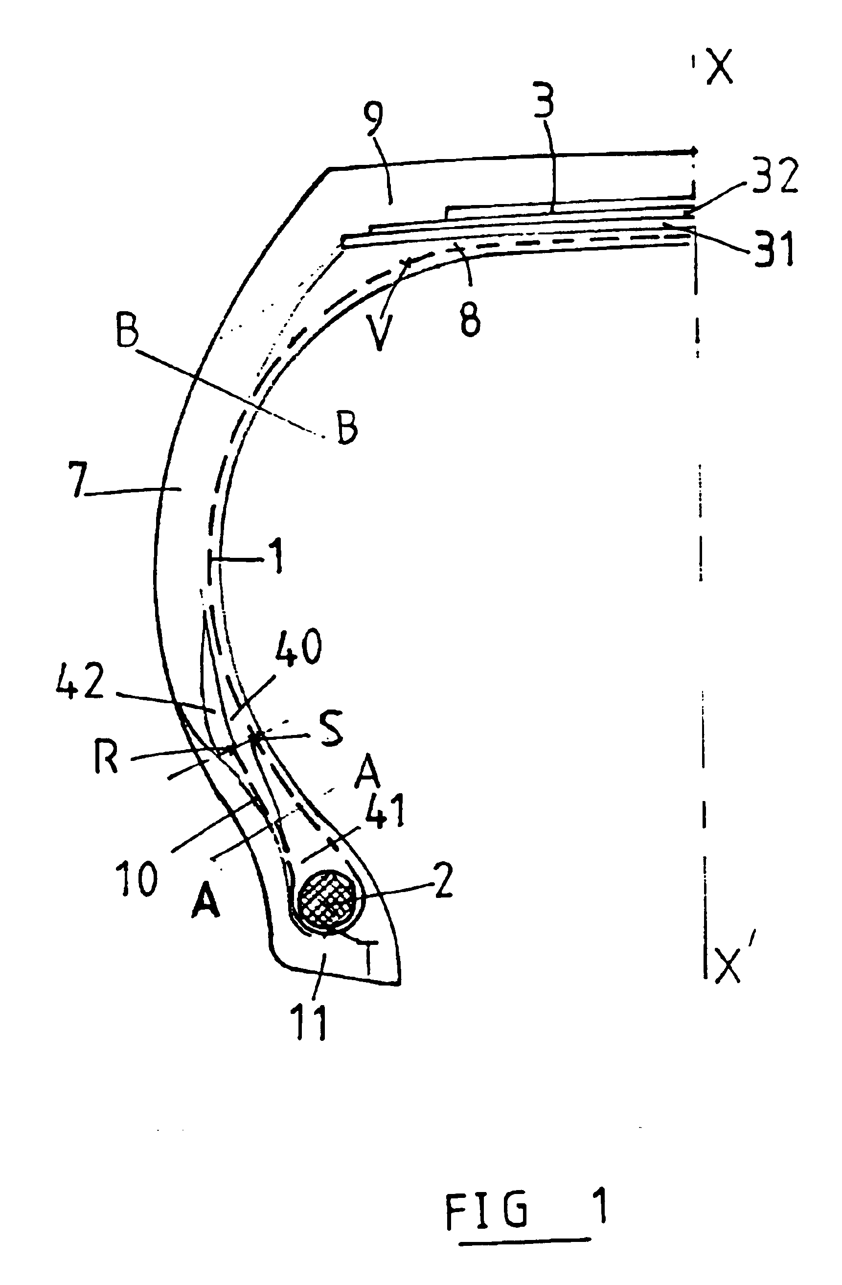 Tire with specified reinforcing ply