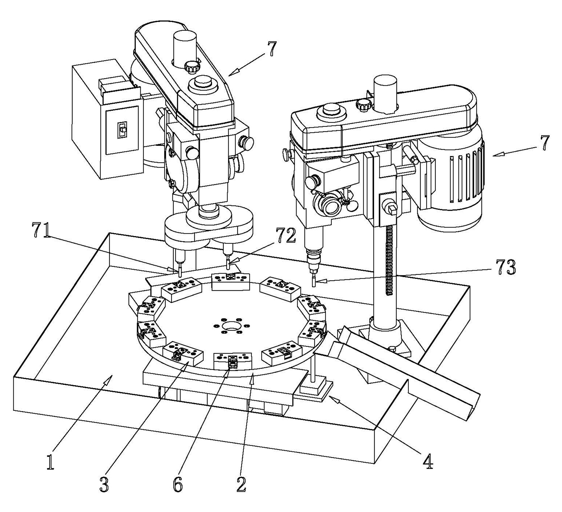 Automatic tapping machine