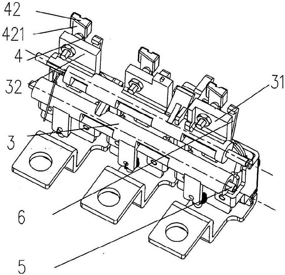 Tripping device of low-voltage circuit breaker