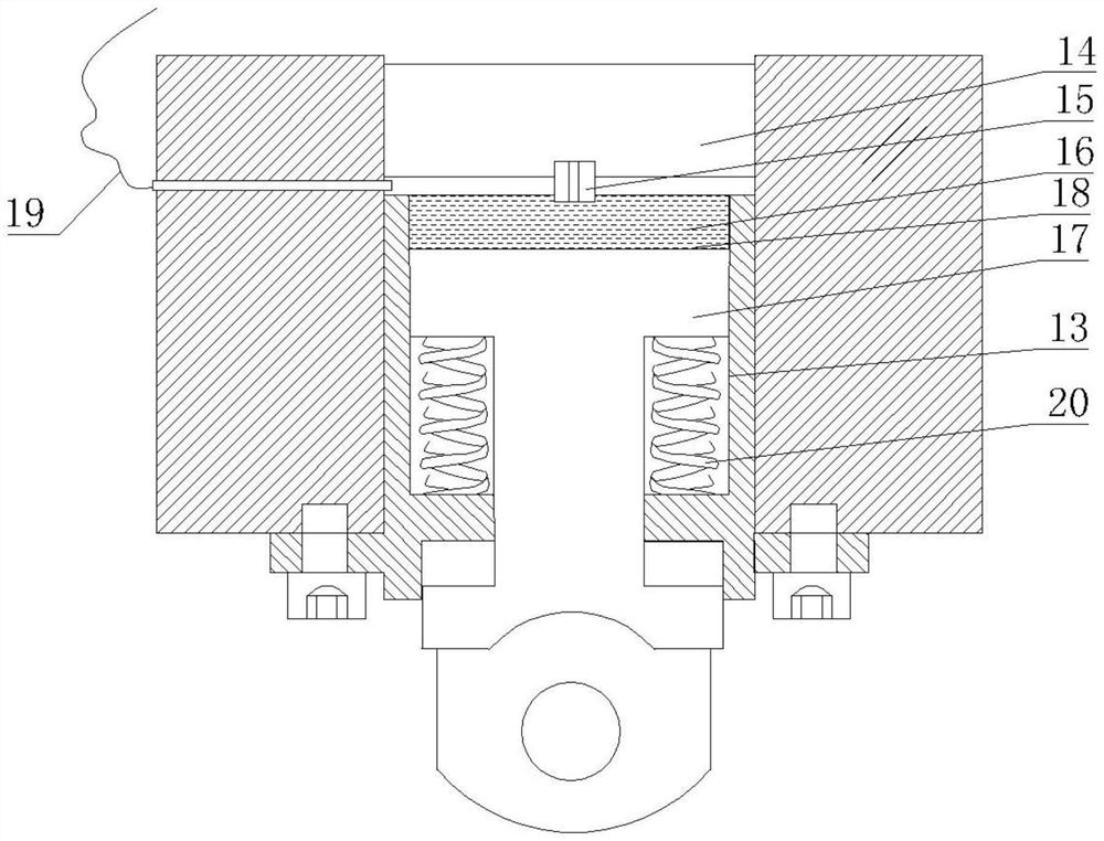 Connecting rod type servo drawing pad structure