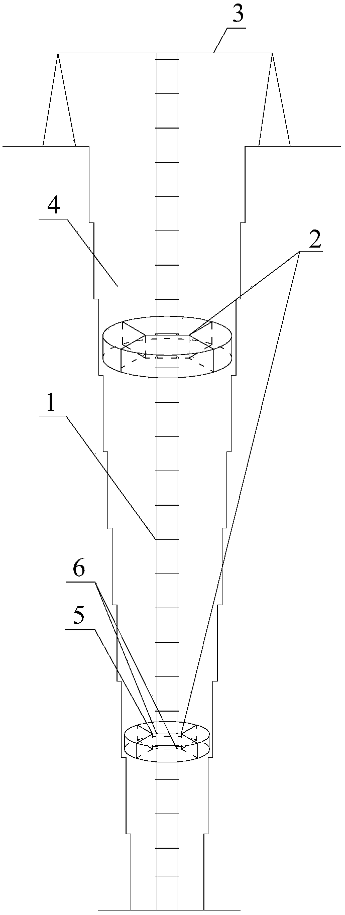 Crawling ladder device used for manual hole digging pile and method for going up and down wellhole of crawling ladder device