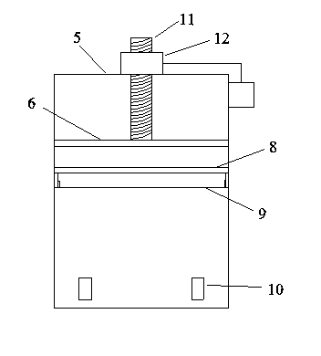 Pillow inner compressing and sealing integrated device