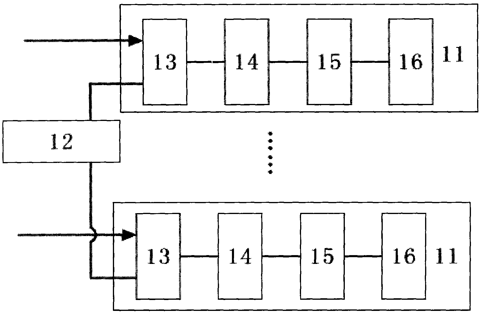 Lithium battery management device based on clamping voltage balance