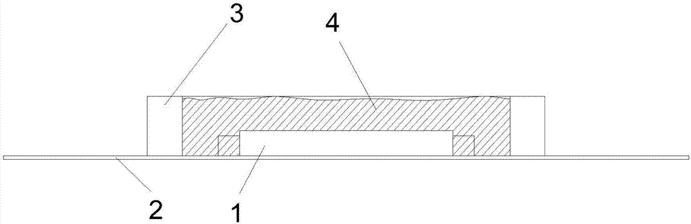 Safe IC protection structure and circuit board