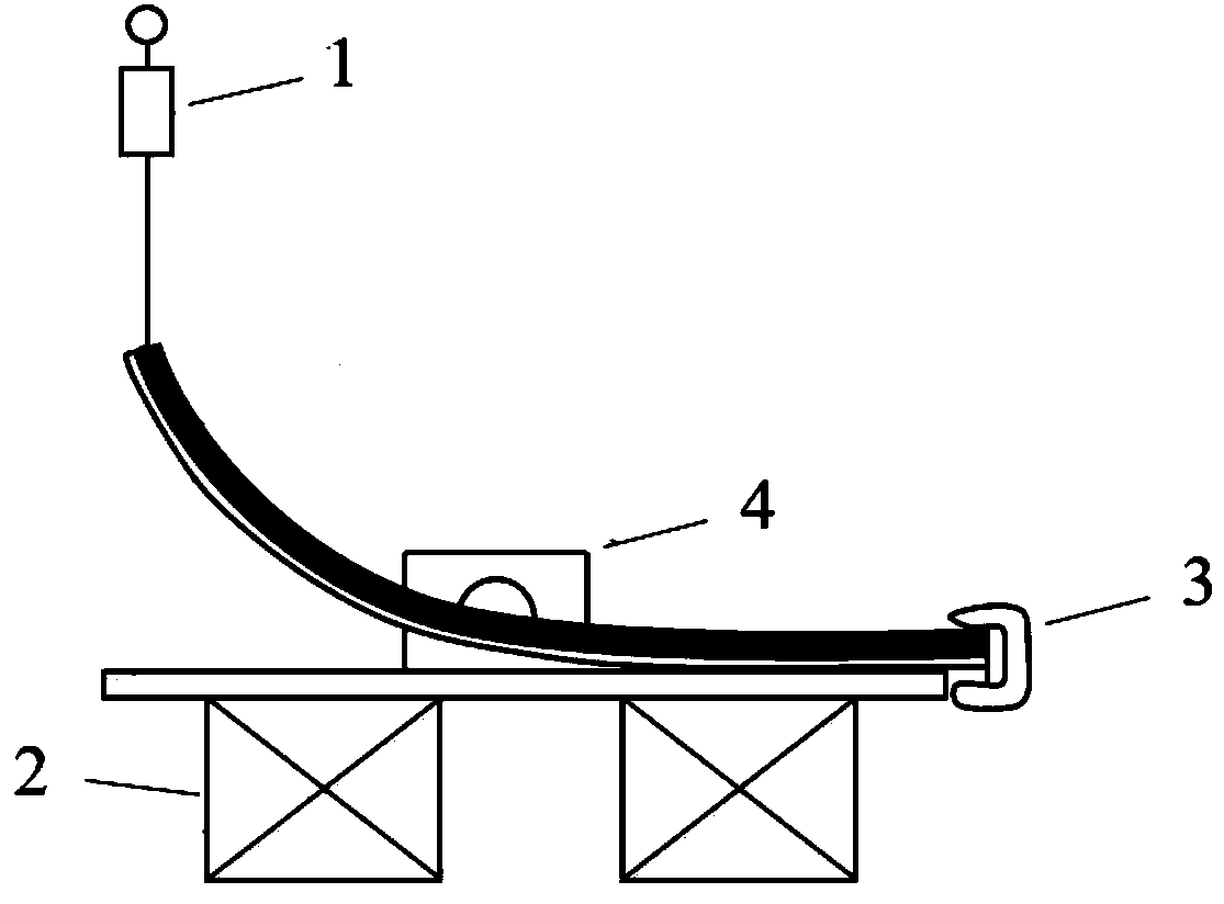 Device and method for testing fracture toughness of solid-ice interface of coating layer material surface under large-area icing condition