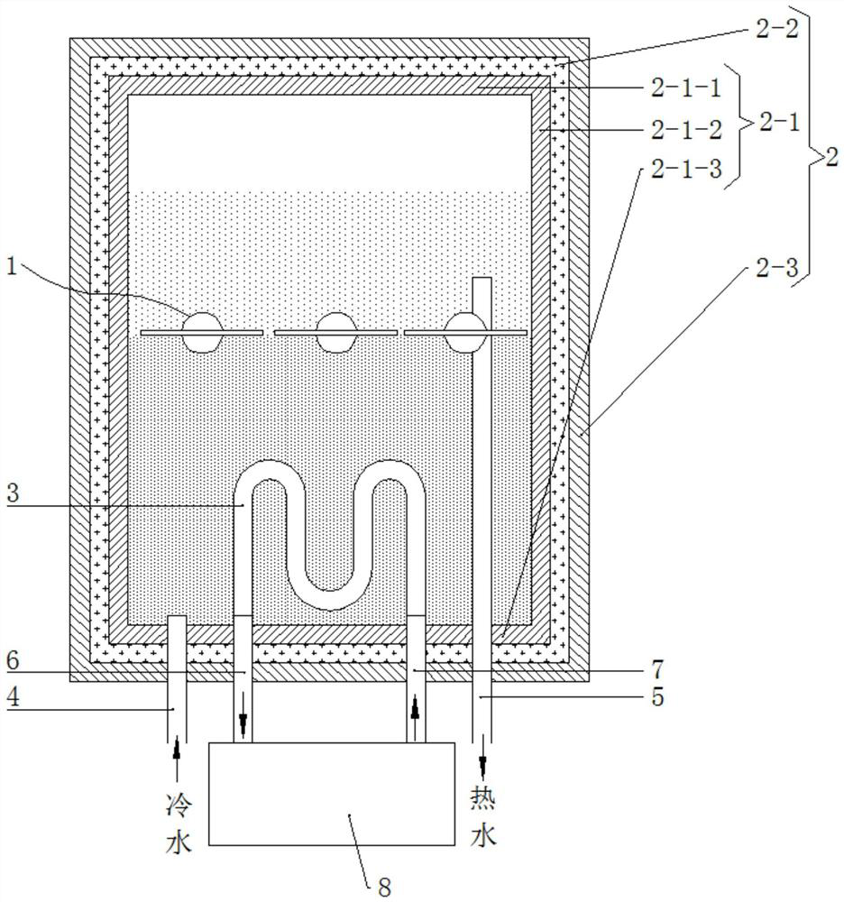 Hot water storage tank capable of improving output rate of hot water