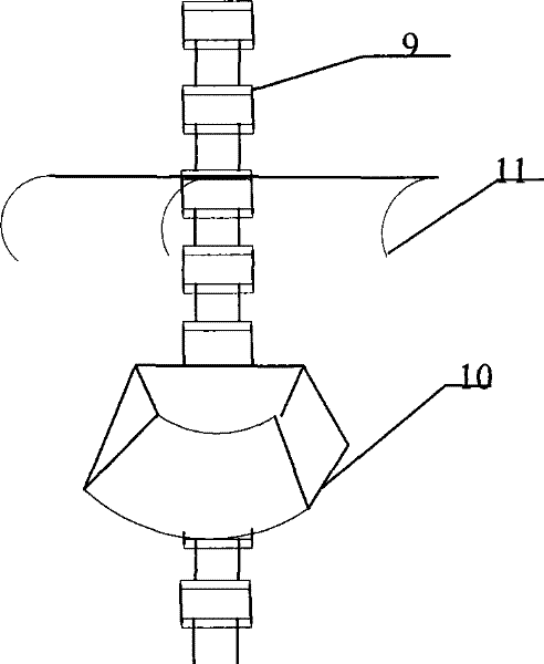 Sewage conduit cleaning device
