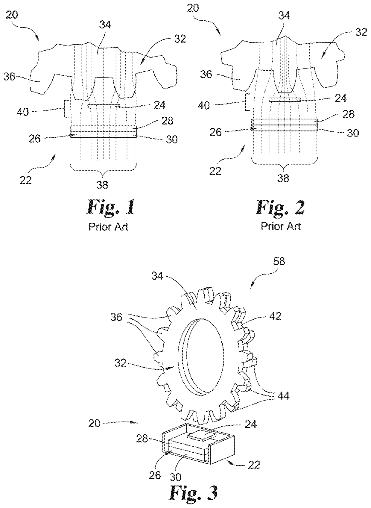 Determination of a dose in a medication delivery device using two moving arrays with teeth and a sensor