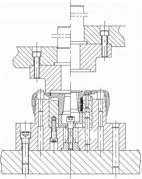 Connection method for shaft sleeve and cylinder body of motorboat outboard engine flywheel