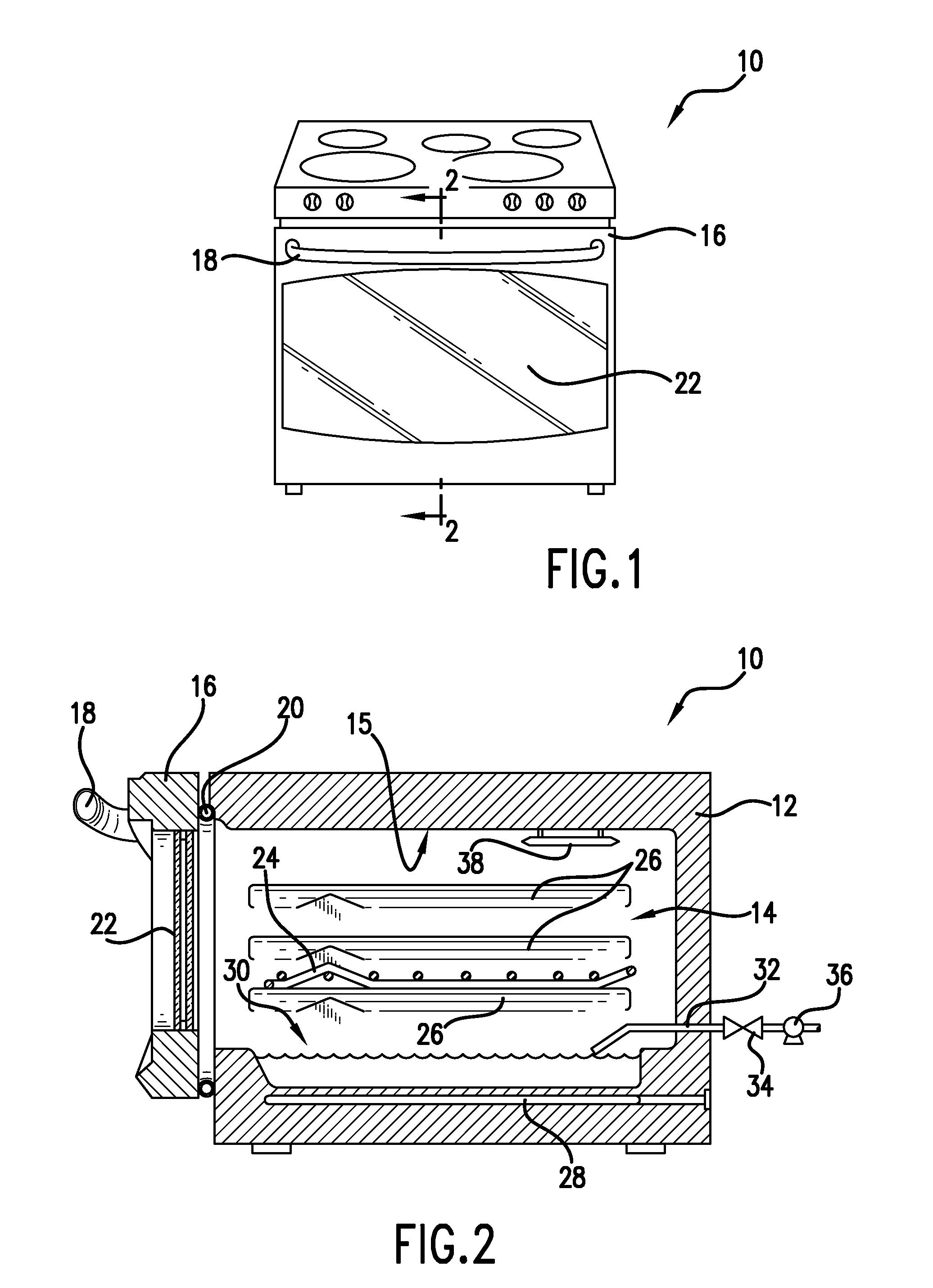 Oven appliance cleaning system using heat and steam cycle