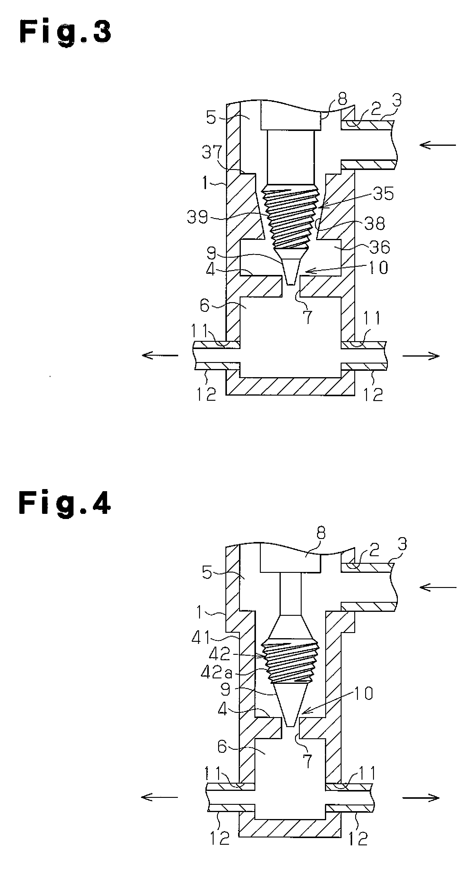 Expansion valve with refrigerant flow dividing structure and refrigeration unit utilizing the same