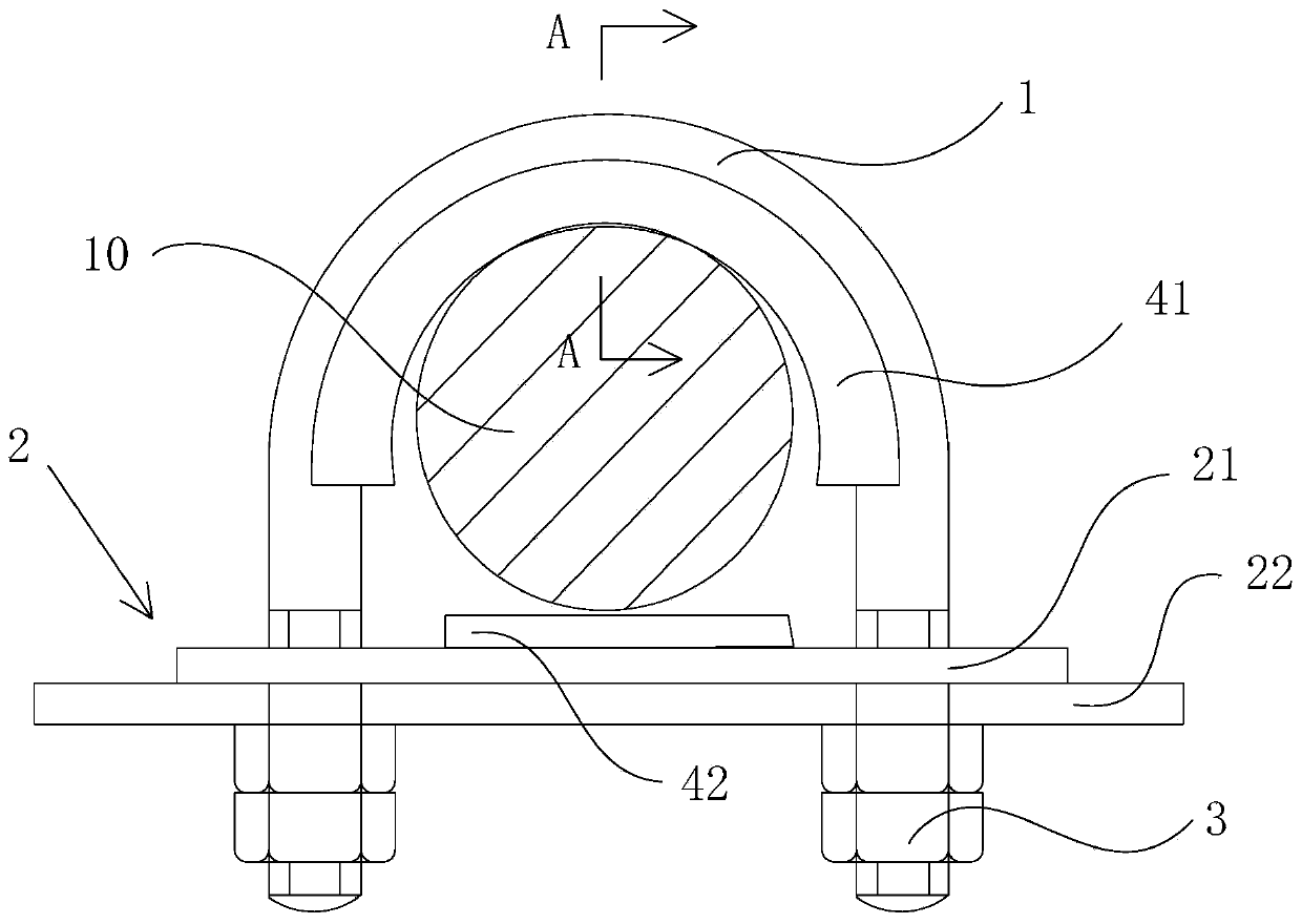 Pipe clamping device