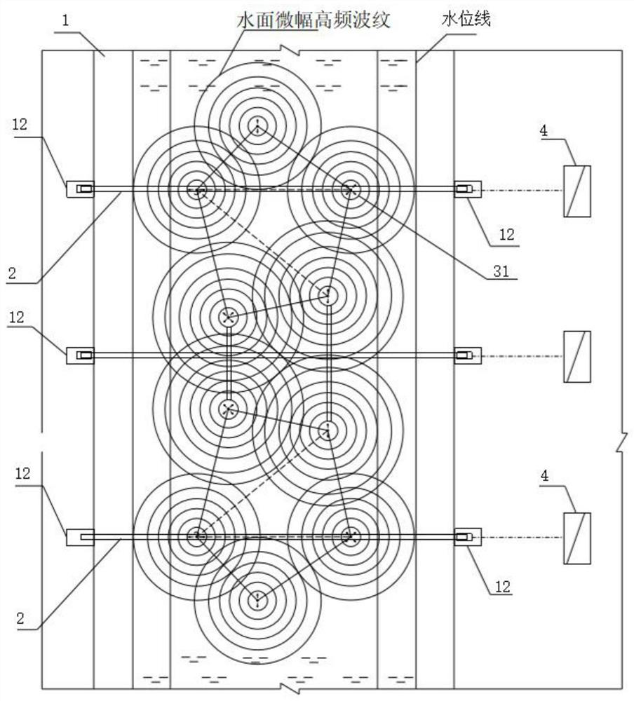 Device for preventing water from freezing through surface ultrasonic vibration disturbance and using method