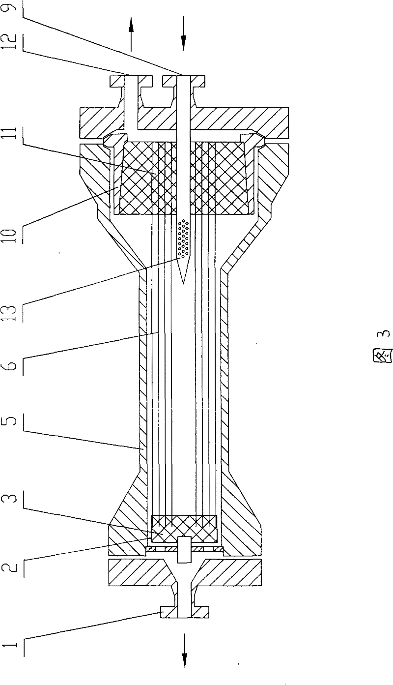 Novel hollow fiber film separating device and its preparation method