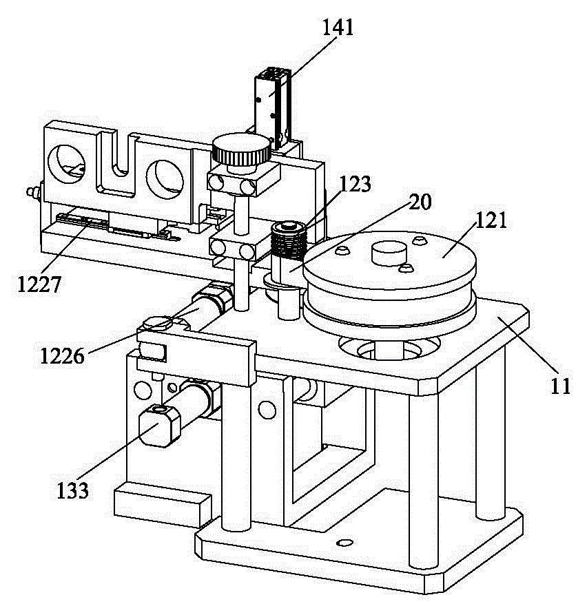 Capacitor gummed paper winding and cutting device