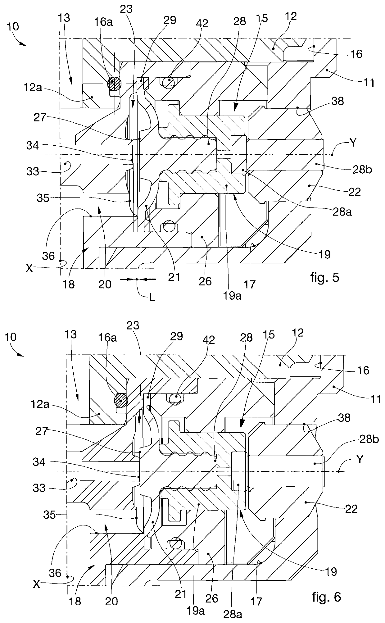 Delivery assembly for a coffee beverage and corresponding delivery machine