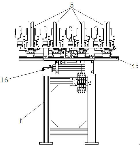 Automatic rotating distance changing device