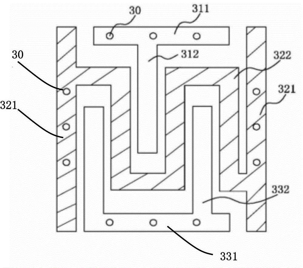 Metal capacitor for all-directional connection and layout method