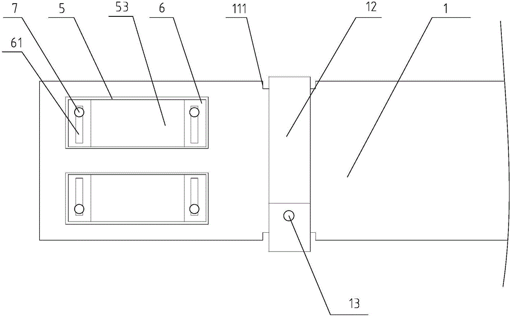 Bus connector