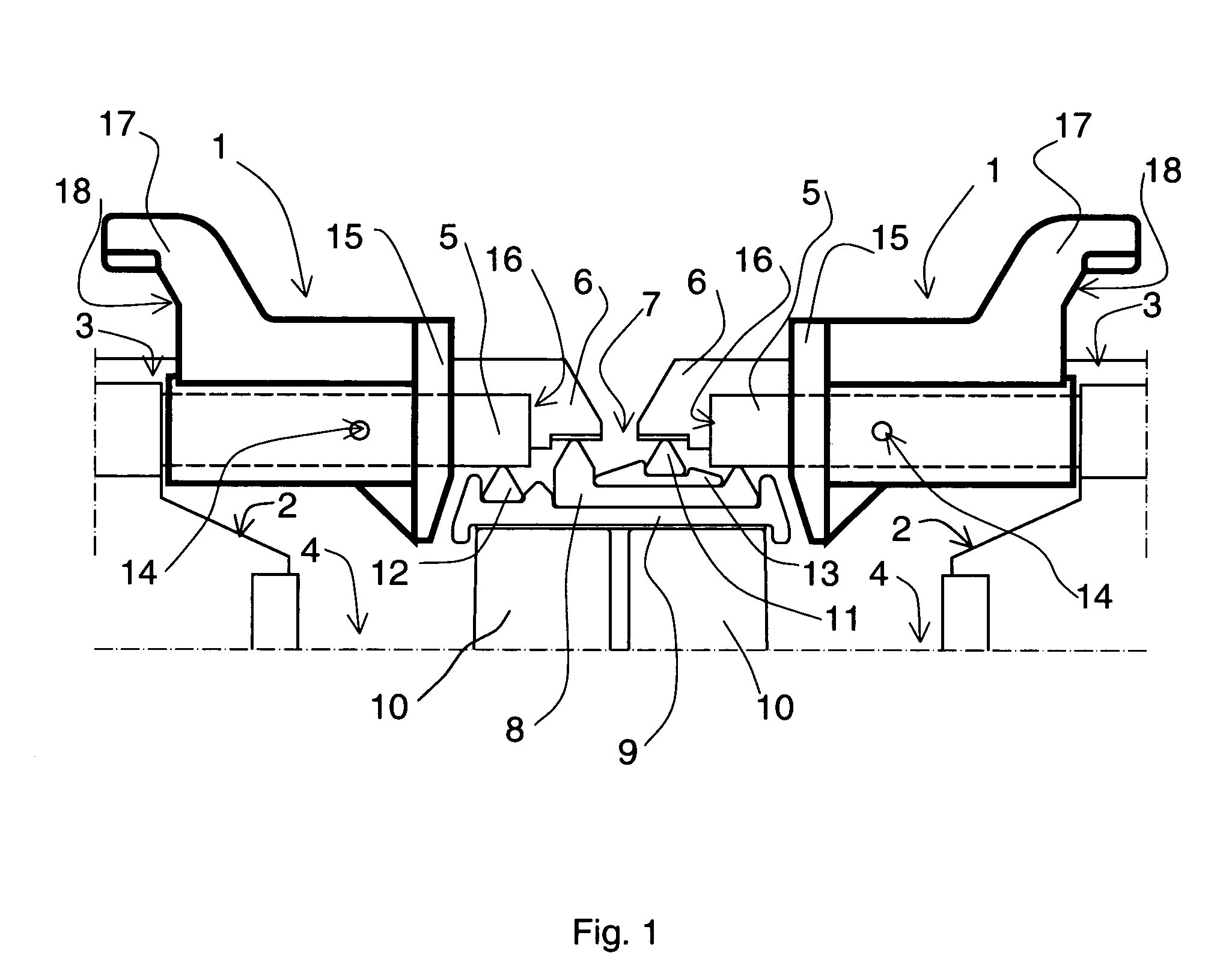 Transfer and insulation device for electrolysis