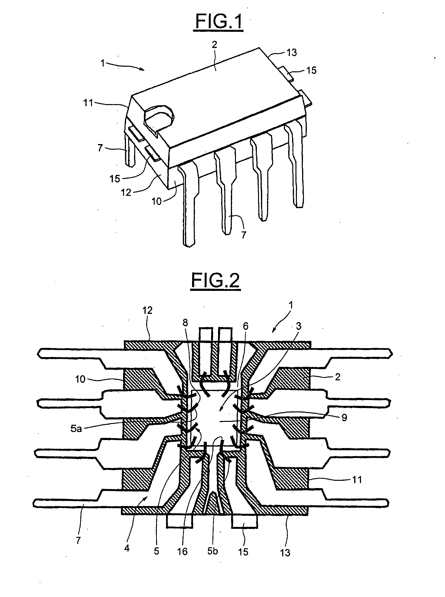 Semiconductor package having functional and auxiliary leads, and process for fabricating it