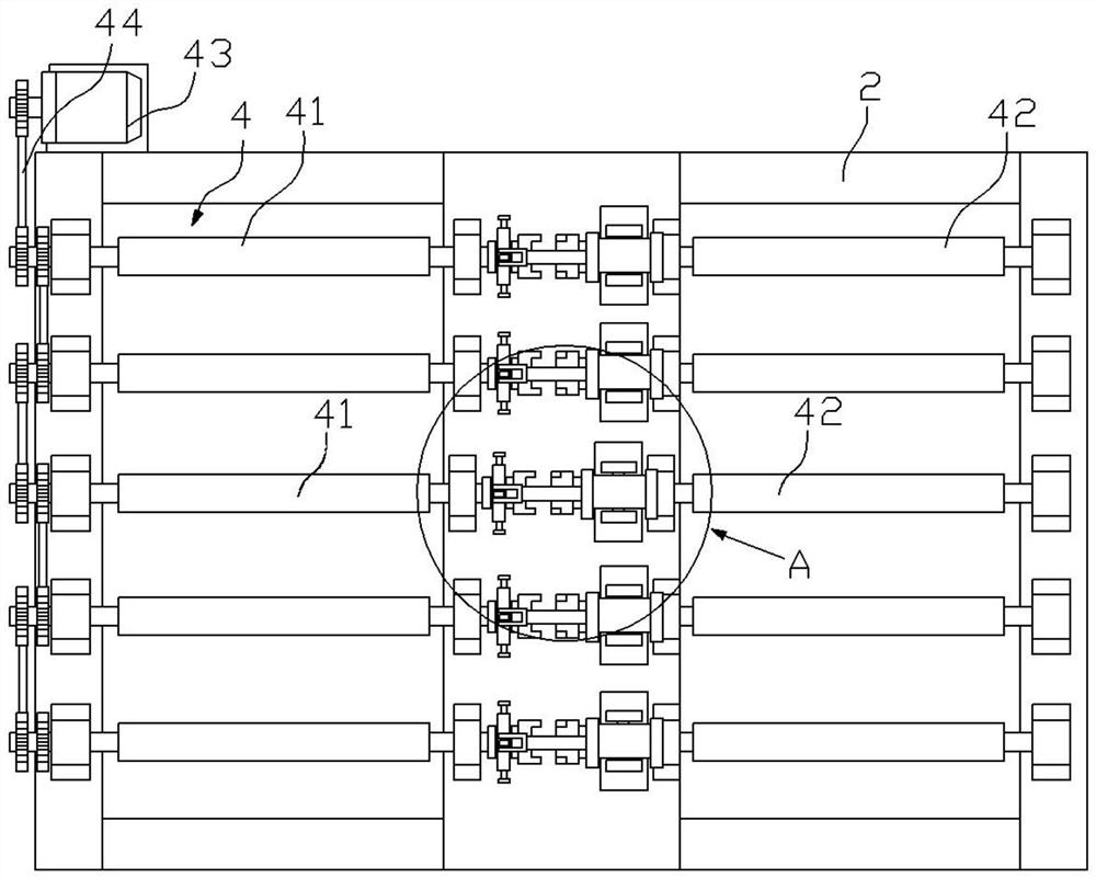 Conveyor belt device for steel belt machining