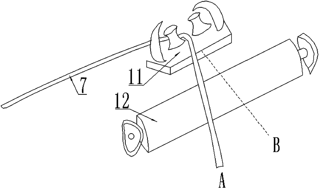 Anchor cable guiding device for chain bucket ship