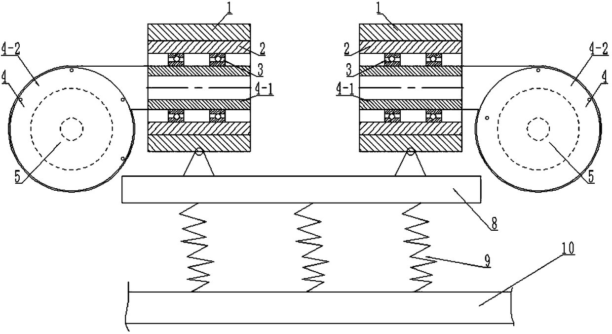 Anchor cable guiding device for chain bucket ship