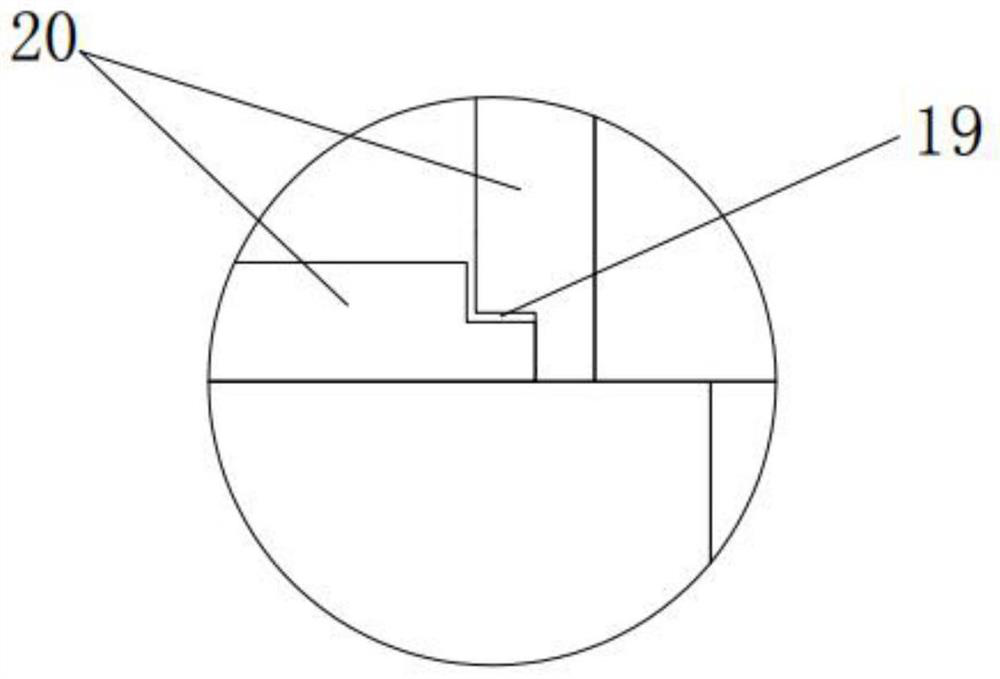 Cylinder cover forming die