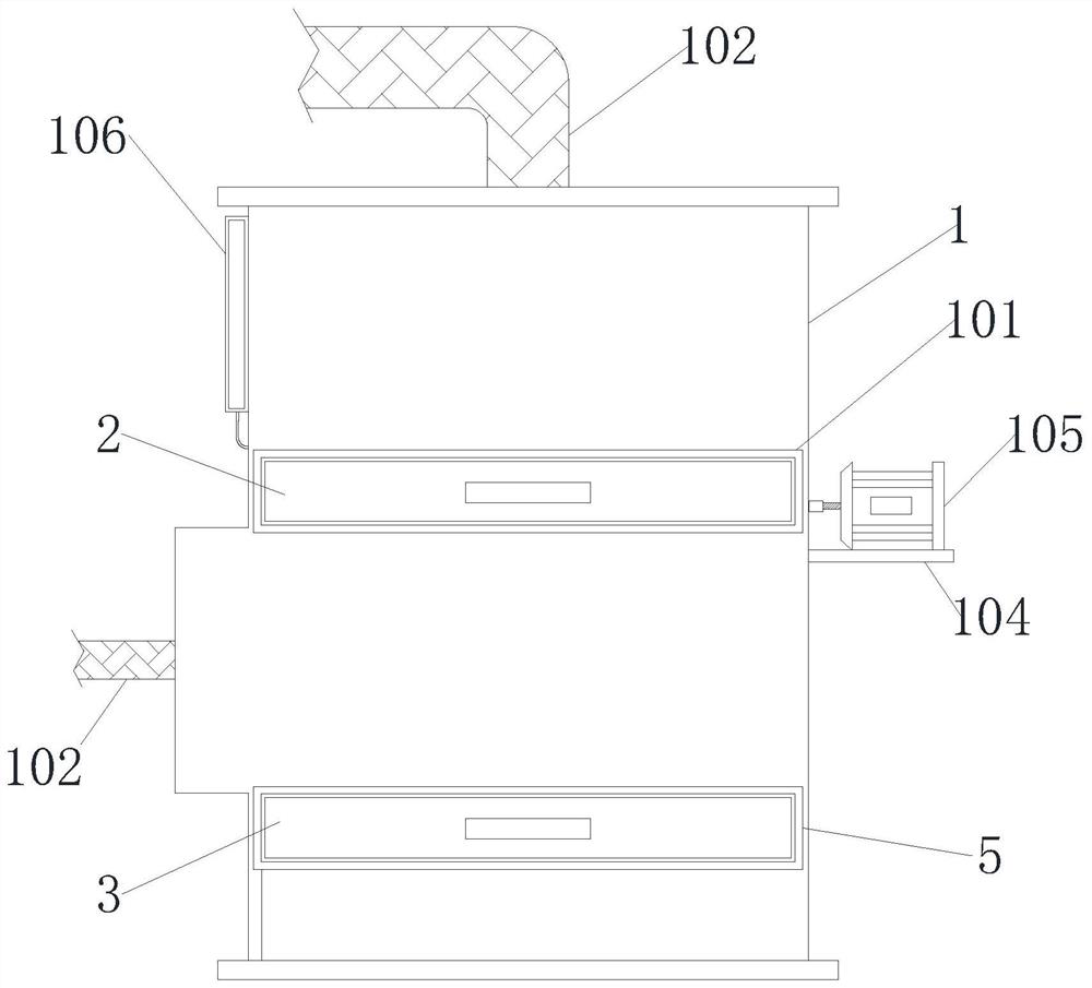 Heavy metal contaminated soil remediation system and use method thereof