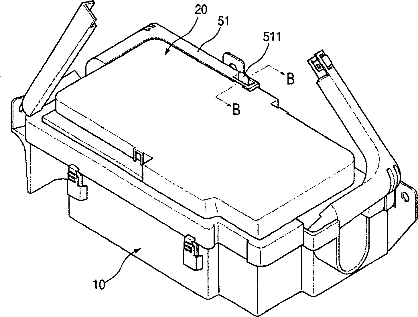 Junction box for vehicles and method for assembling the same