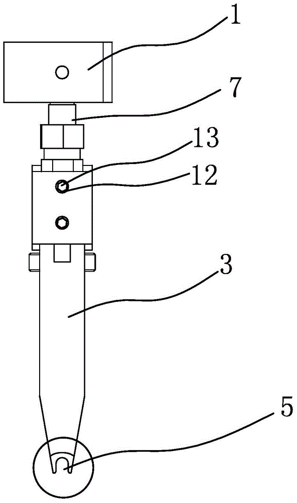A suction structure for pipe feeding
